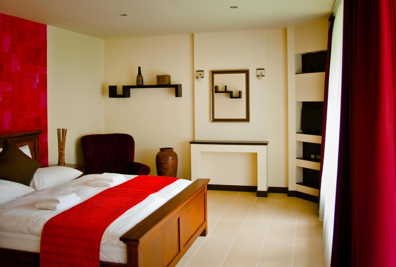 Aranygombos Fogado Hotel Telkibánya Buitenkant foto