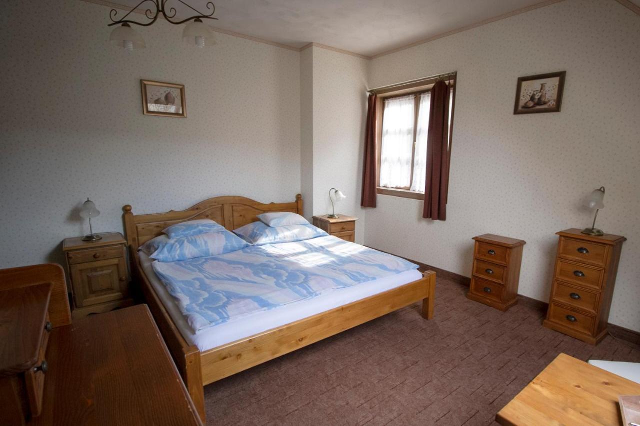Aranygombos Fogado Hotel Telkibánya Buitenkant foto