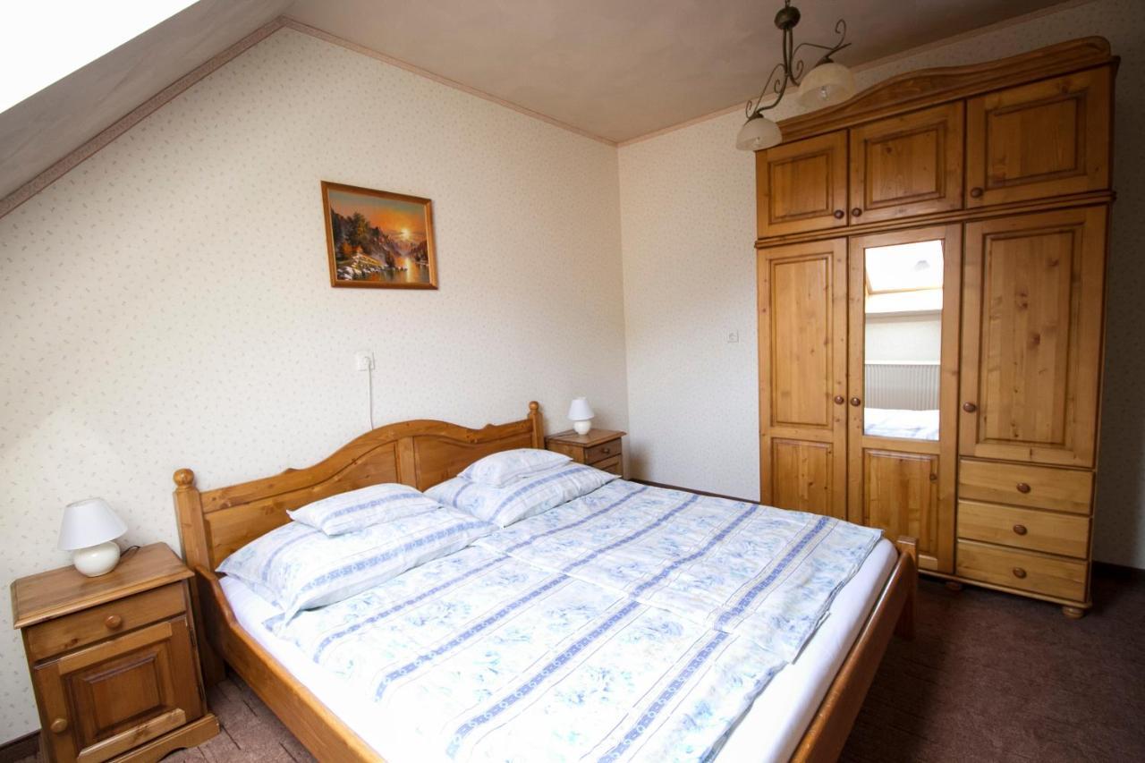 Aranygombos Fogado Hotel Telkibánya Buitenkant foto