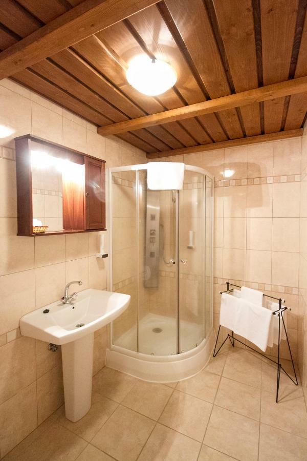 Aranygombos Fogado Hotel Telkibánya Buitenkant foto