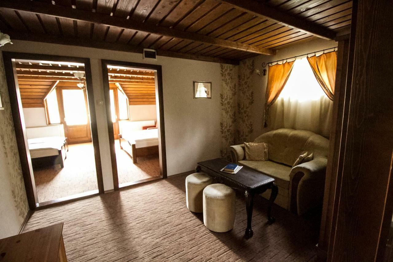 Aranygombos Fogado Hotel Telkibánya Buitenkant foto